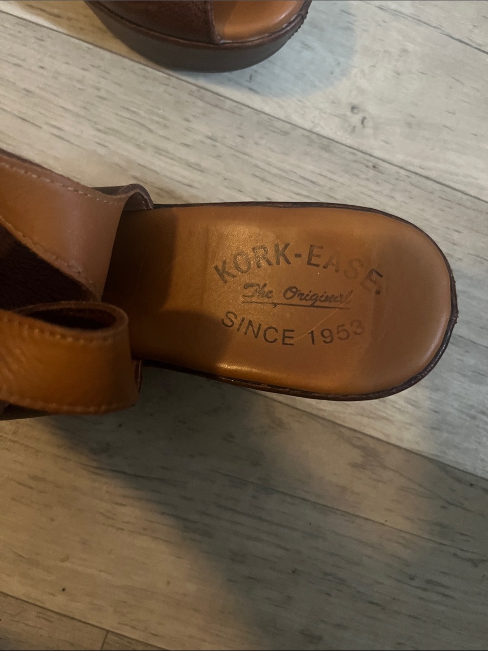 Kork-Ease Brown Leather Crossover Peep-Toe Wedge Sandal Boho 70’s Chic Chunky - Picture 7 of 9